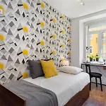 Whome Oasis Extravaganza: Lisbon's Supreme Retreat *