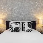 Whome Oasis Extravaganza: Lisbon's Supreme Retreat * Lisbon